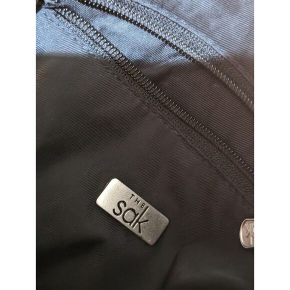 The Sak Crochet Vtge handbag Preowned Very Clean Black 9"X 7.5" Zipper Boho - Picture 4 of 7